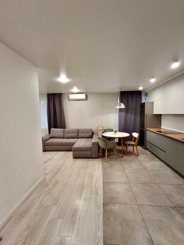 Чубинського вул., 6-Б