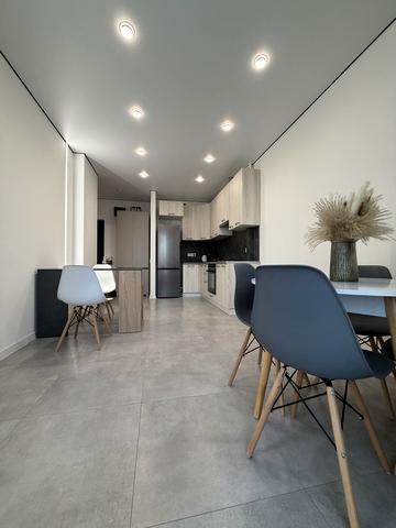 Роксоляни вул., 30