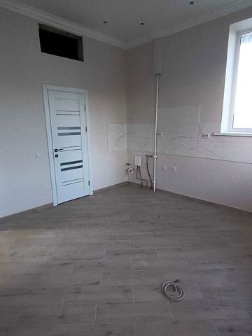 Українських Добровольців вул., 15