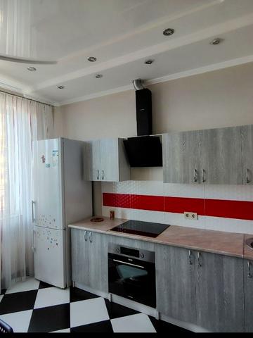 Перлинна вул., 2