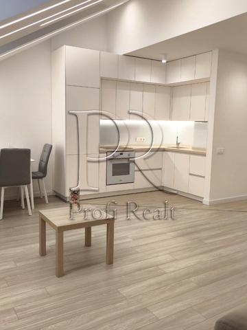 Соборності просп. (Воззєднання), 17 к2