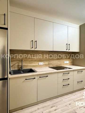 Словянська набережна вул., 21-А