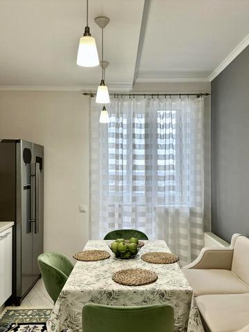 Героїв полку "Азов" вул. (Маршала Малиновського), 8