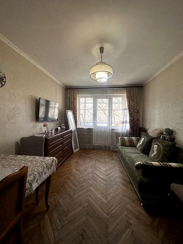 Героїв Крут вул. (Валентини Терешкової), 28а