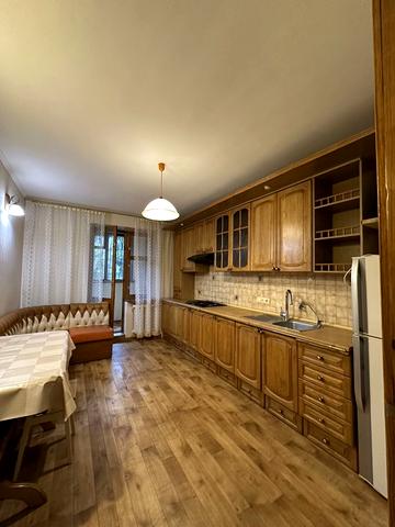 Академіка Філатова вул., 70/1