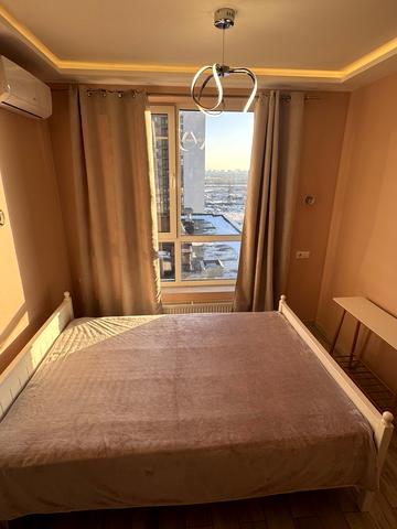 Європейського Союзу просп. (Правди), 45-А