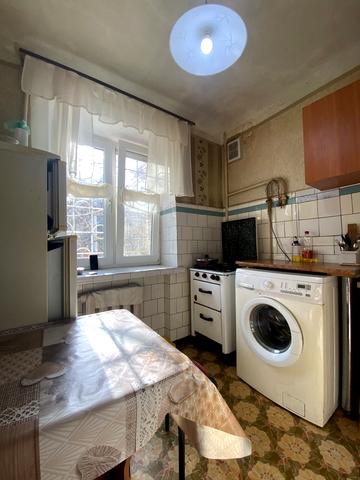 Вартових Неба вул. (Тобольська), 48