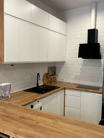 Вячеслава Чорновола просп. (), 23