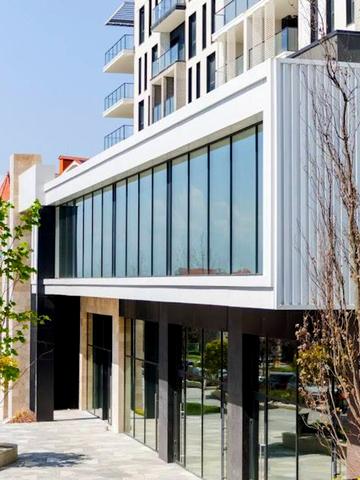 Університетська вул., 25