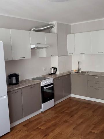 Коноплянська вул., 22-Б