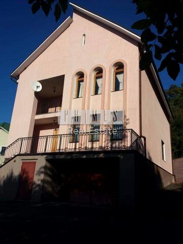 Тиханська вул.