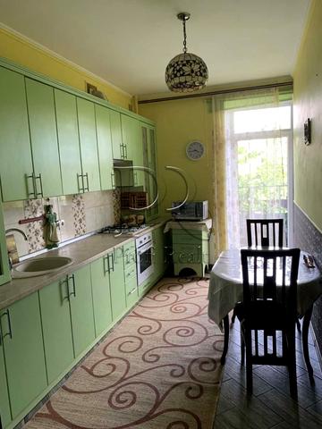 Замковецька вул., 102-А