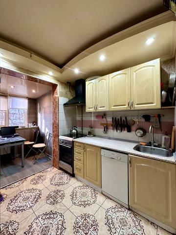 Івана та Юрія Лип вул. (Гайдара), 21