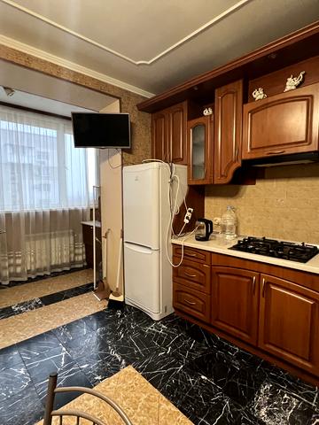 Старицького вул., 20/1