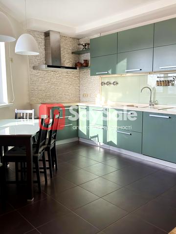 Героїв Оборони вул., 10-А