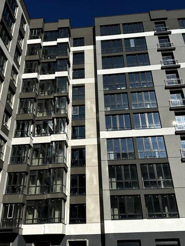 Олександра Довженка вул., (Будинок 12)