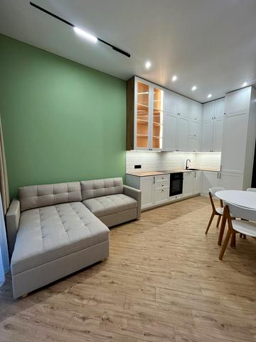 Мальовнича вул., (Будинок)