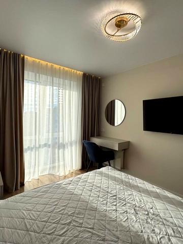 Олени Теліги вул., 18