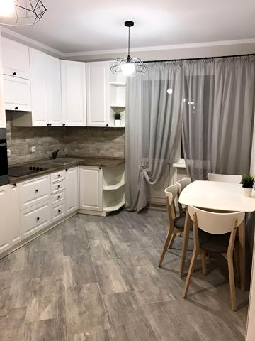 Софії Русової вул., 1