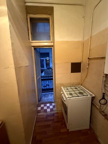 Марка Кропивницького пл., 4