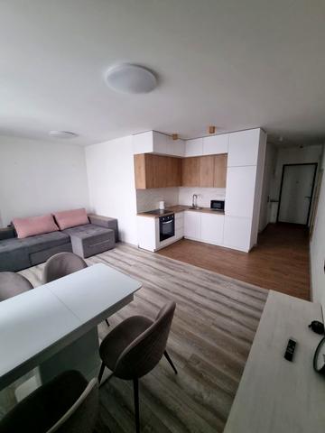 Зарічна вул., 2 к2