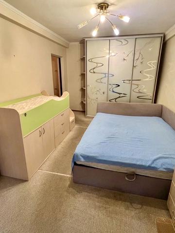 Павла Тичини просп., 9