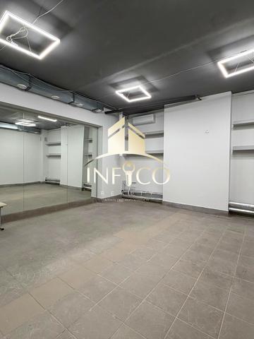 Смілянська вул., 23