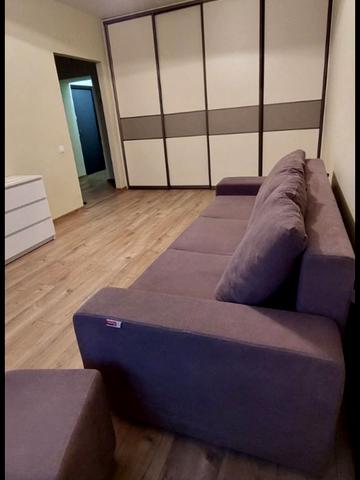 Прибузька вул., 12/1