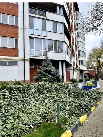 Успенська вул. (Чичерина), 2в