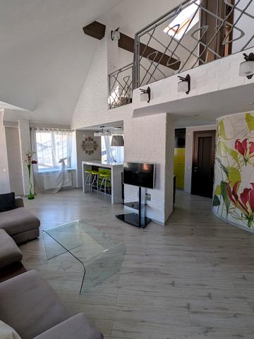 Гетьмана Сагайдачного вул., 3