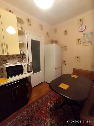 Тараса Шевченка просп. (Карла Маркса), 2