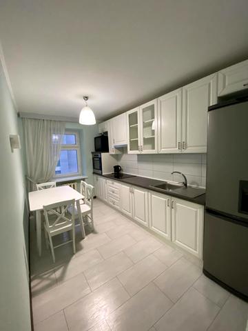 Юрія Липи вул., 16