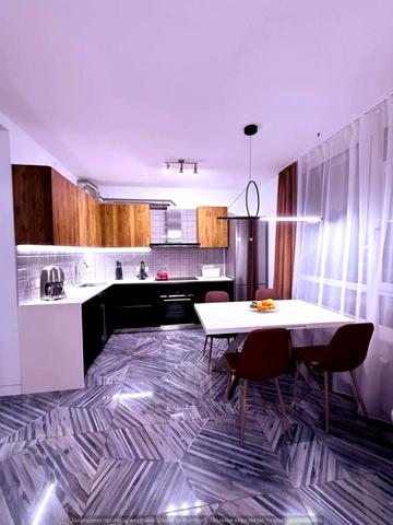 Джона Маккейна вул. (Івана Кудрі), 7