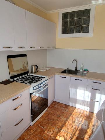 Золота вул. (), 23