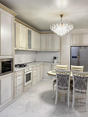 Академіка Шалімова вул., 69