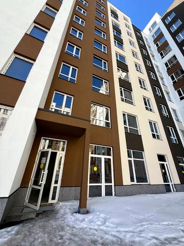 Анатолія Луценка вул., (Будинок 11/12)