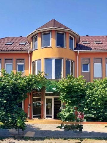 Мукачівська вул., 76