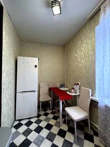 Ашгабадська вул., 10