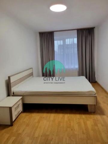 Незалежності вул., 162