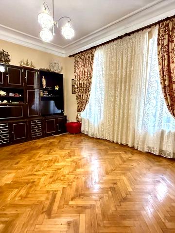Успенська вул. (Чичерина), 9