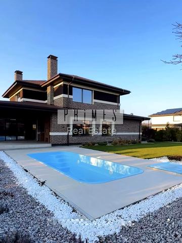 Квітнева вул., 1