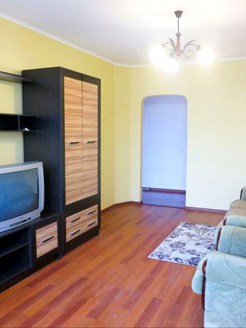 Василя Симоненка вул., 117