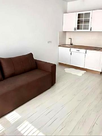 Радісна вул., (Будинок В)