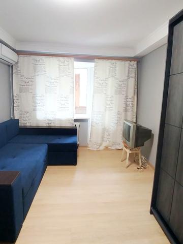 Петра Ніщинського вул., 6