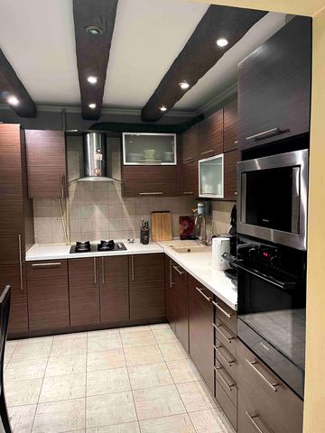 Володимира Івасюка просп. (Героїв Сталінграду), 27-А