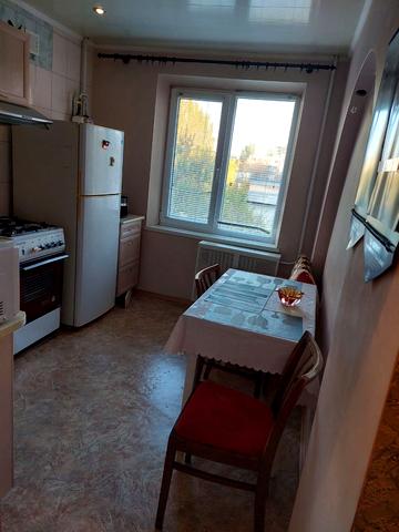 Дмитра Вишневецького вул., 14