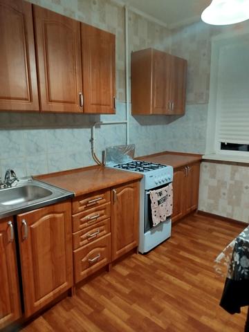 Олександра Клосовського вул., 14