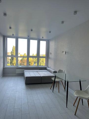 Івана Франка вул., 40 к1