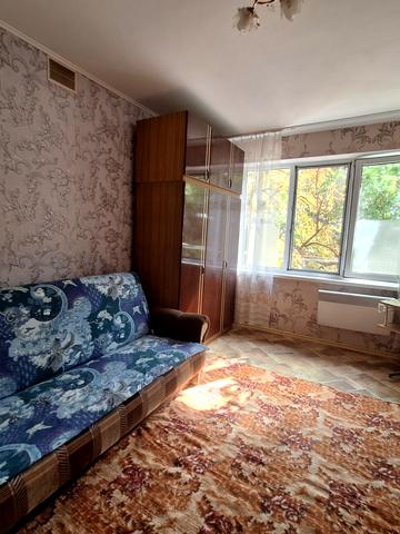 Університетський просп., 21