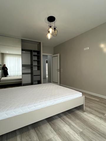 Кобилянської вул., 22-А к1